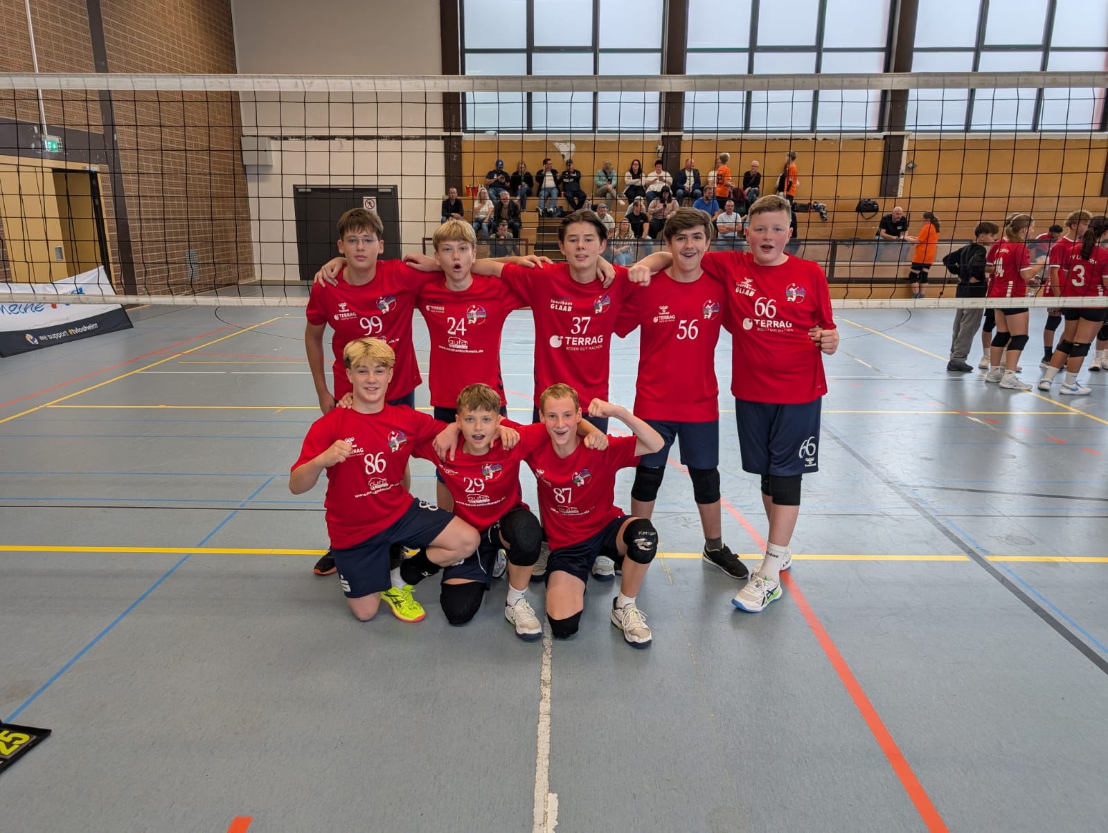 U16